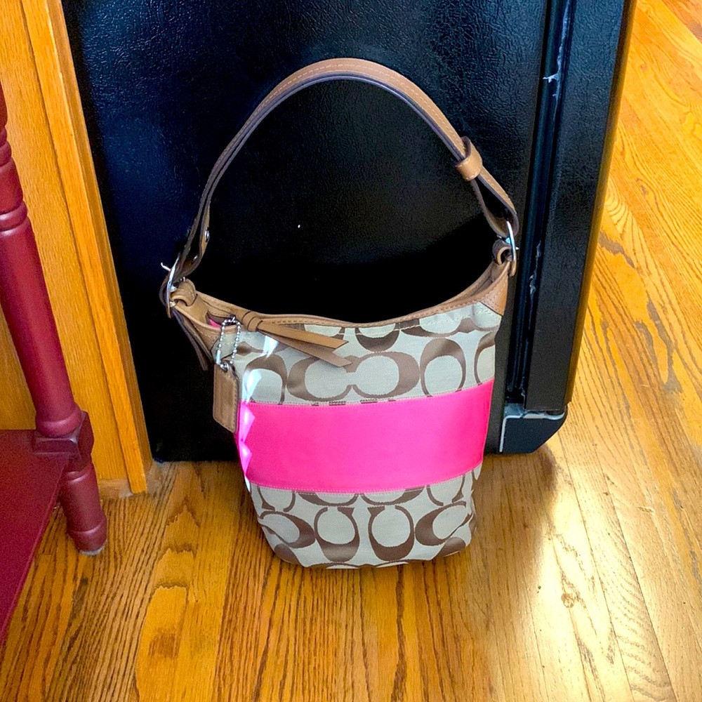 Coach Tan/Brown Signature Canvas Bucket shoulder Bag.